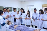 Kiến nghị có chính sách miễn học phí, sinh hoạt phí đối với người học Điều dưỡng
