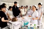Vì sao nhiều sinh viên sau khi tốt nghiệp không muốn gắn bó với nghề điều dưỡng?