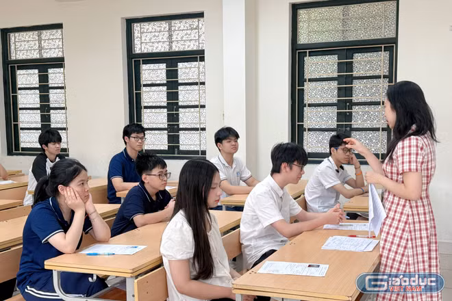 Dự kiến cấm dạy trước chương trình, luyện thi dưới danh nghĩa "giáo dục tăng cường"