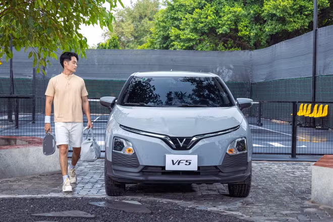 VinFast VF 5 giúp chủ xe tiết kiệm hàng chục triệu đồng chi phí bảo dưỡng ra sao?