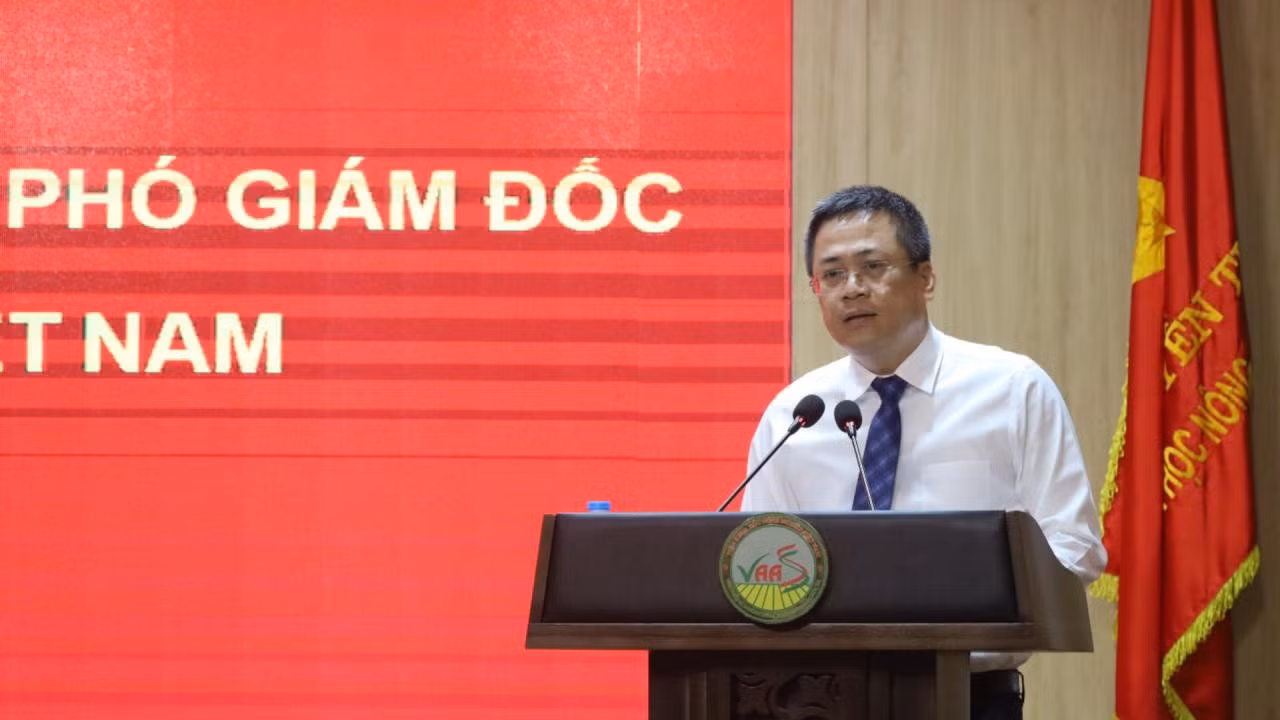 Phó Giáo sư, Tiến sĩ Trần Minh Tiến - Phó Giám đốc Viện Khoa học Nông nghiệp Việt Nam. Ảnh: Viện Khoa học Nông nghiệp Việt Nam