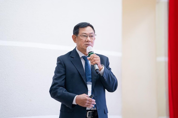thay-nghia.jpg
