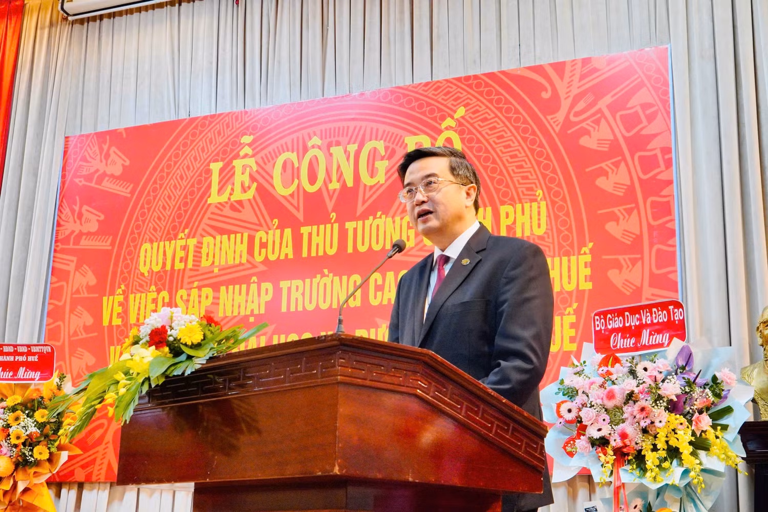 thay-huy-1460.jpg