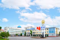 Trường Đại học Hàng hải Việt Nam là cơ sở đào tạo trọng điểm trong lĩnh vực hàng hải.