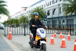 Mùa tựu trường chưa tới, VinFast Flazz Max đã “nóng” nhờ dáng đẹp, đổi pin nhanh