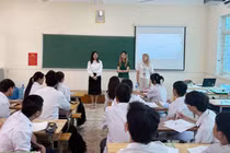 Đưa tiếng Anh thành ngôn ngữ ở TTGDTX, trường nghề: "Người trong cuộc" chỉ ra nhiều khó khăn