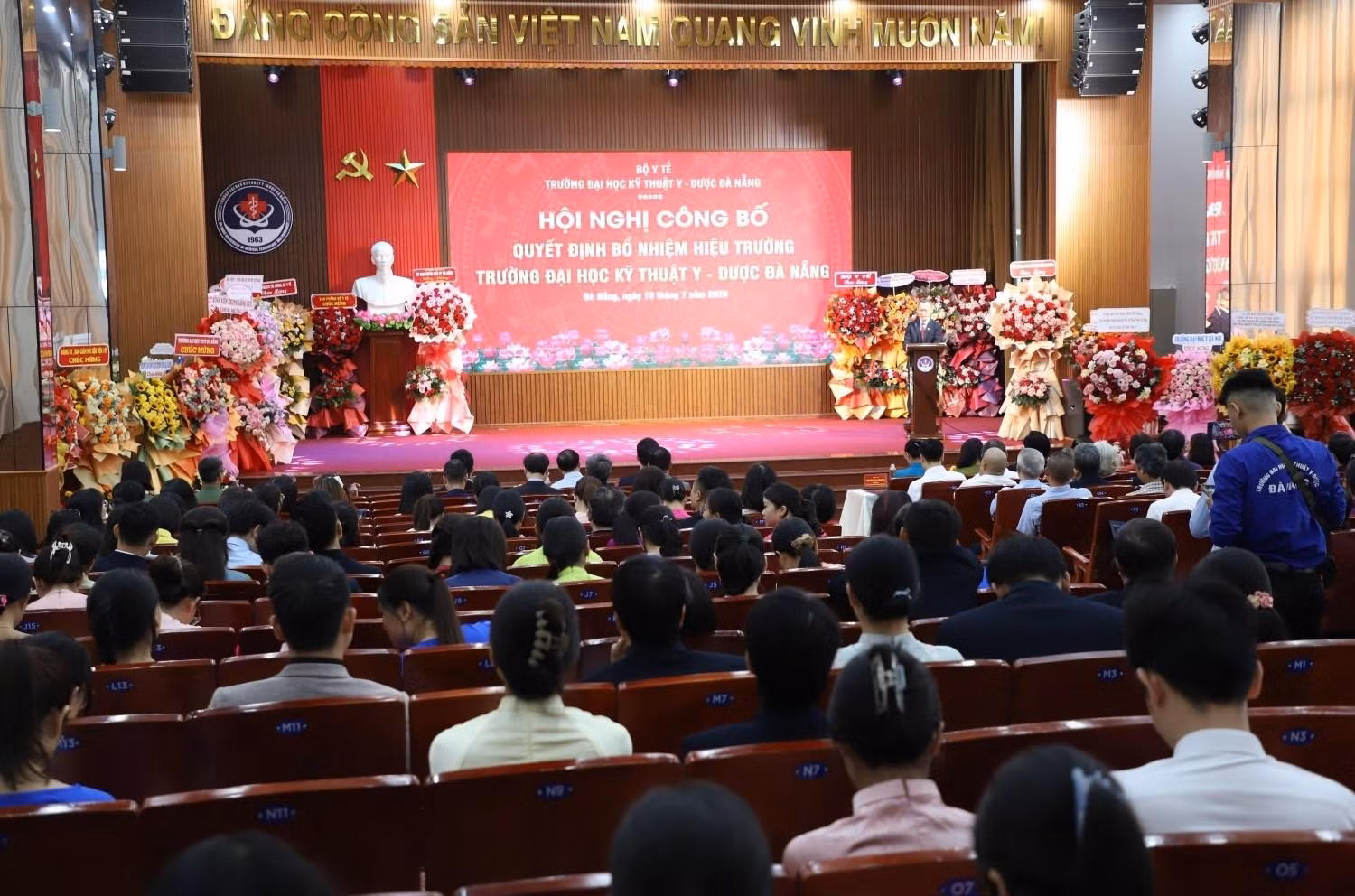 Toàn cảnh buổi lễ. Ảnh: NTCC