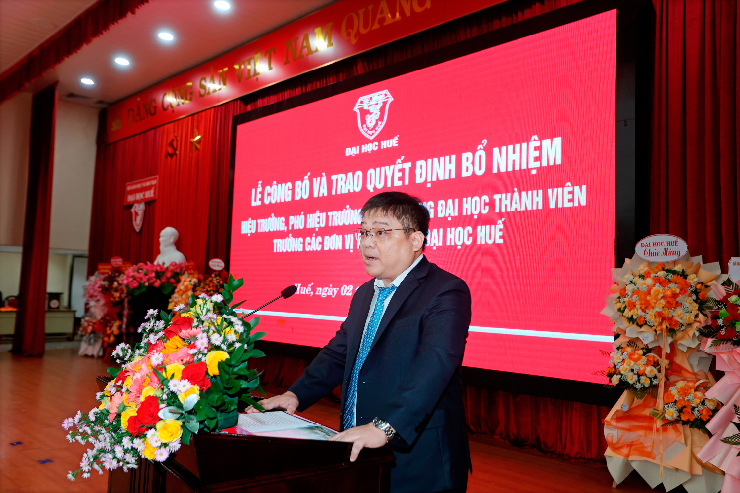 Phó giáo sư, Tiến sĩ Võ Thanh Tùng - Hiệu trưởng Trường Đại học Khoa học, Đại học Huế phát biểu nhận nhiệm vụ.