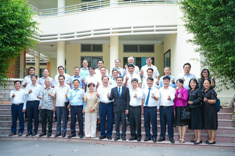 ht-nha-trang.jpg