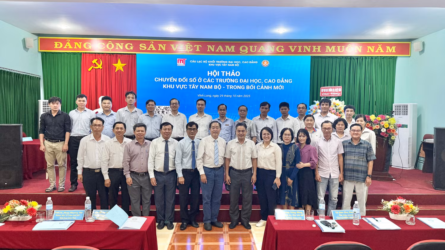 hoi-thao-clb-tay-nam-bo-anh-luu-niem.jpg