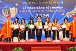 Trường Quốc tế (Đại học Quốc gia Hà Nội) trao bằng tốt nghiệp cho 1.160 tân cử nhân và thạc sĩ