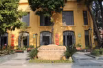 Trường Đại học Dược Hà Nội nêu lý do buộc thôi học, xóa tên, cảnh báo học tập với hơn 40 người học