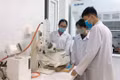 Thu hút chuyên gia quốc tế có tạo ra áp lực cạnh tranh đối với đội ngũ giảng viên hiện hữu?