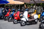 Mua xe máy điện VinFast cho con, phụ huynh chia sẻ: “Đẹp, tiết kiệm và đáng tin”