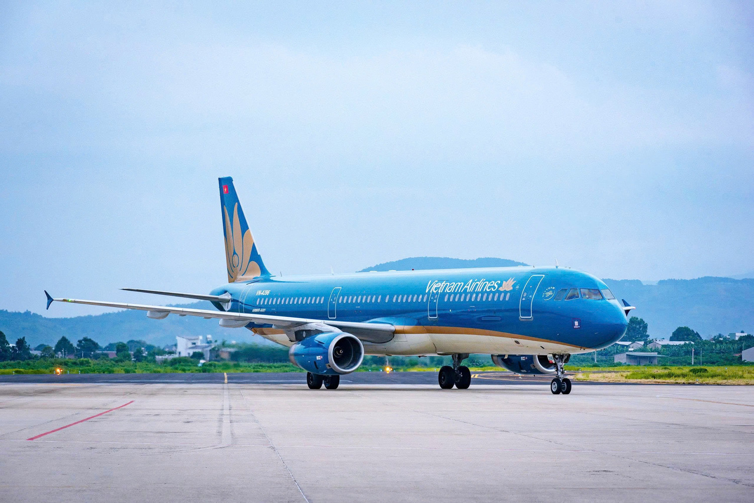 vietnam-airlines-sap-khai-thac-tro-lai-cac-duong-bay-den-san-bay-lien-khuong-lam-dong.jpg
