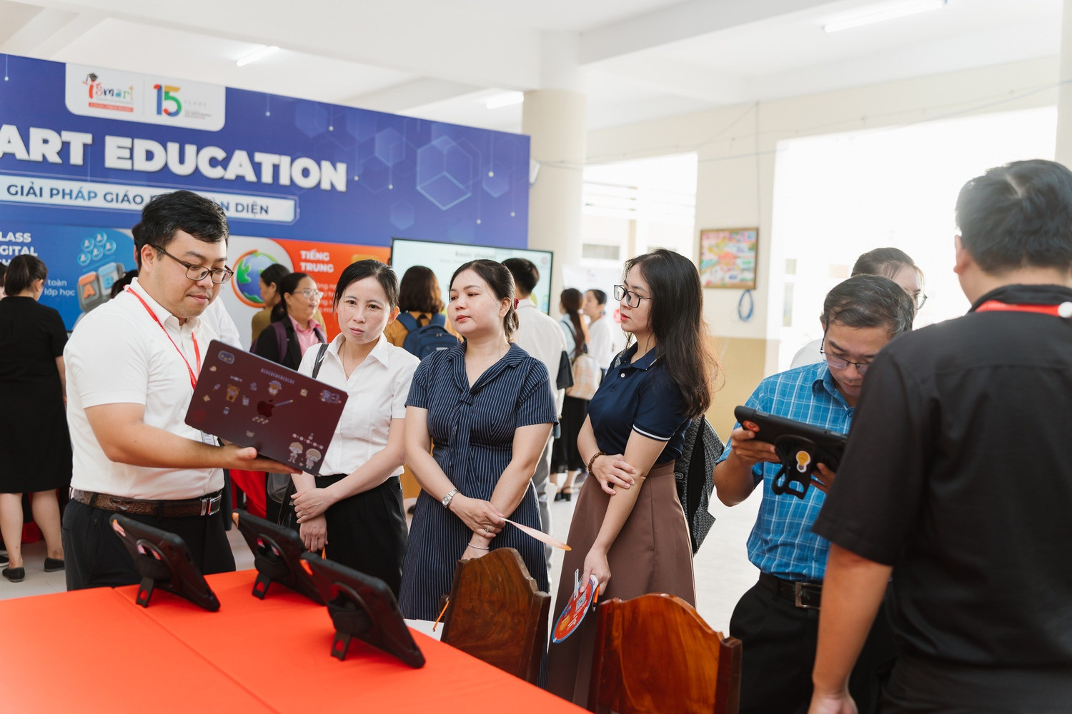 Ngày hội Công nghệ Giáo dục - EdTech Day 2026 tại Cần Thơ mở ra không gian trao đổi thực tế về lớp học số và các công cụ hỗ trợ giảng dạy.