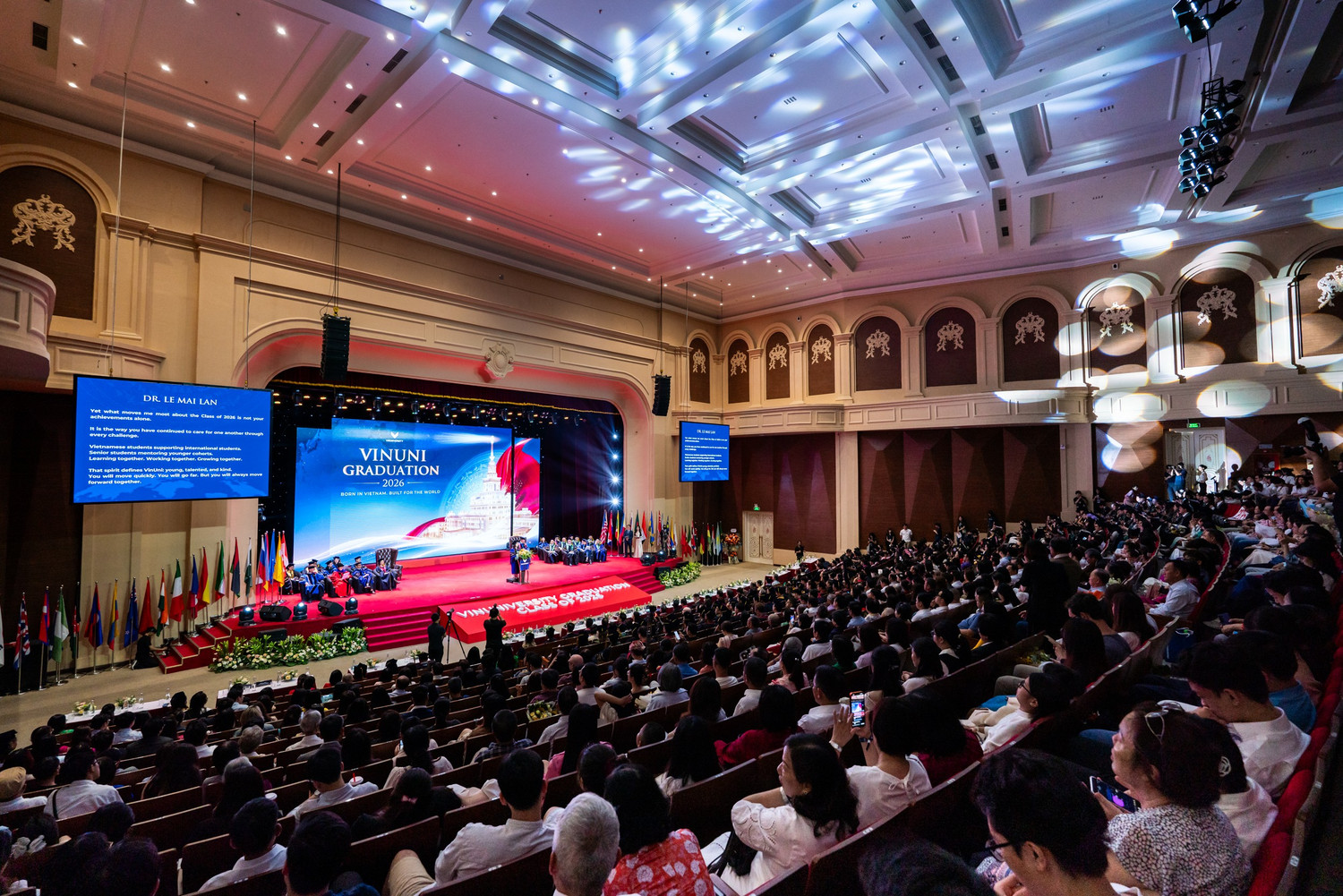 anh-1-toan-canh-le-tot-nghiep-2026.jpg