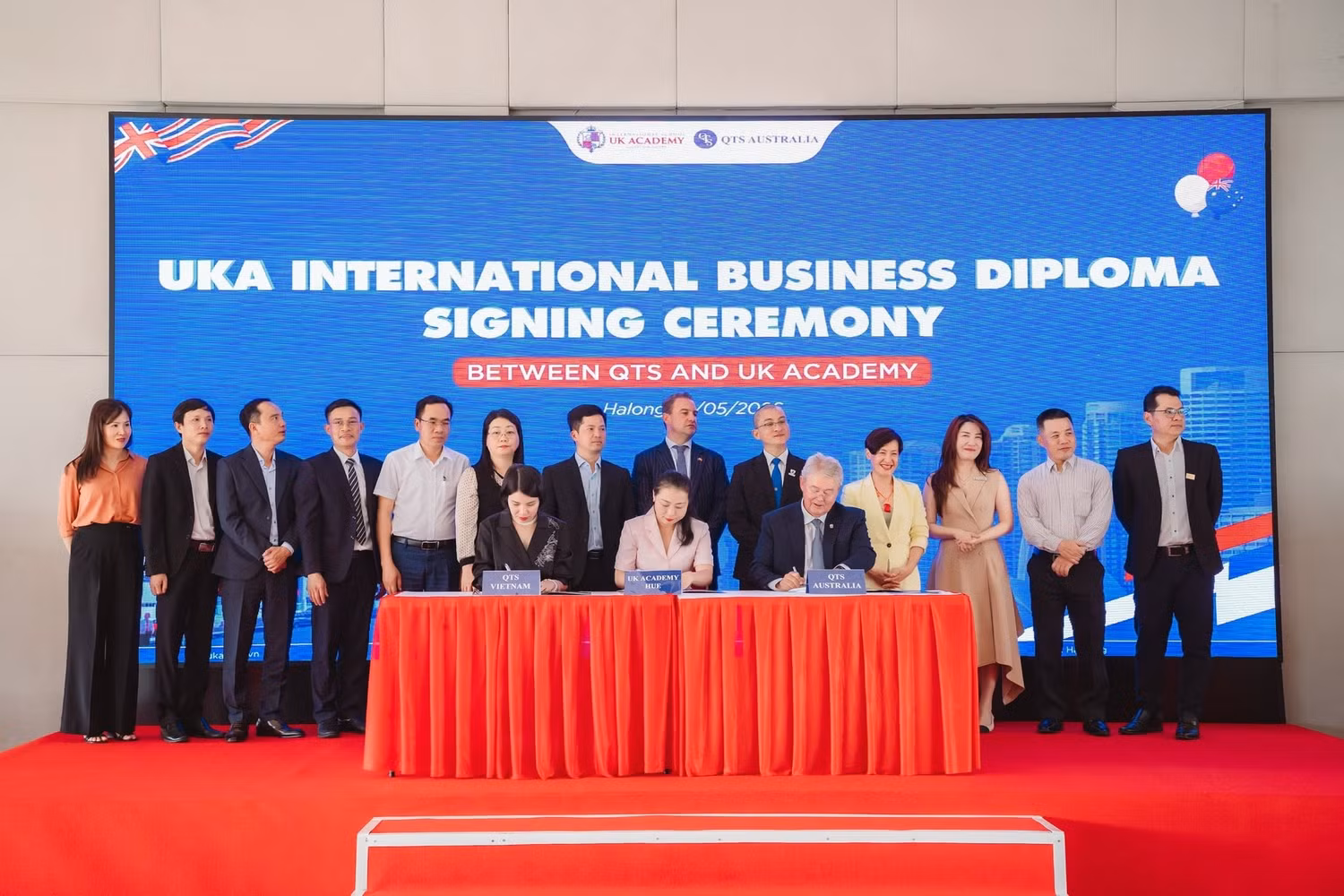 le-ki-ket-chuong-trinh-uka-ibd-voi-qts-australia-tai-uka-ha-long.jpg