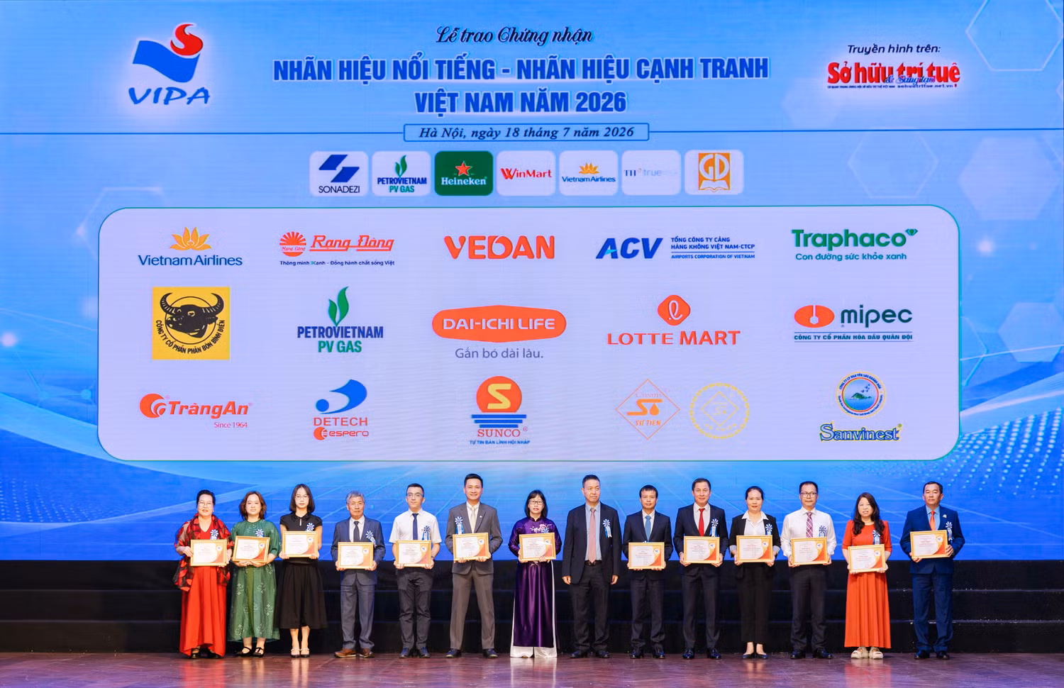 2-day-la-nam-thu-11-lien-tiep-hang-hang-khong-quoc-gia-viet-nam-co-mat-trong-bang-xep-hang-nay-tinh-tu-2015.jpg