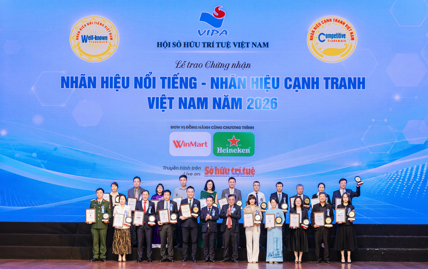 3-vietnam-airlines-khong-ngung-nang-cao-gia-tri-thuong-hieu-trai-nghiem-cua-hanh-khach-va-tung-buoc-khang-dinh-vi-the-tren-ban-do-hang-khong-khu-vuc-va-the-gioi.jpg