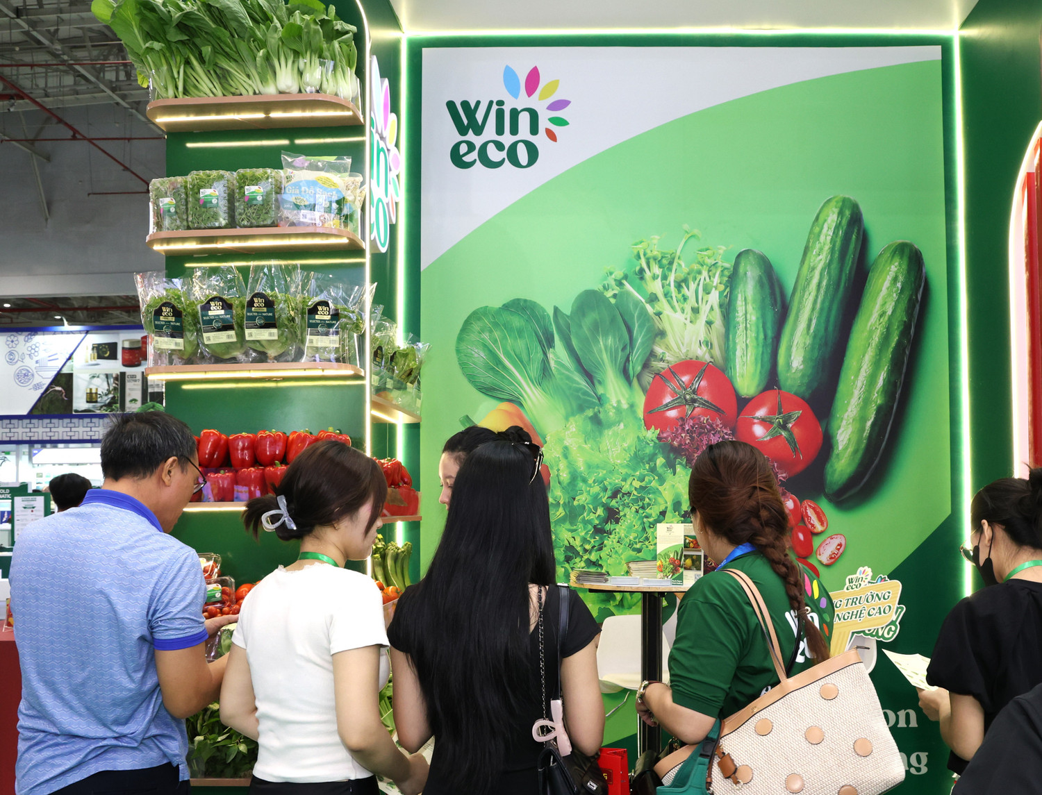 61-wineco-thuong-hieu-rau-sach-cua-masan-gioi-thieu-cac-dong-san-pham-xuat-khau-chu-luc.jpg