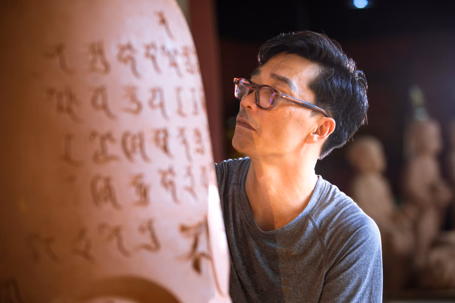 nghe-si-tuan-gom-1.jpg