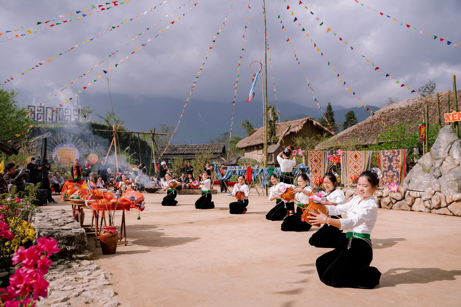 ban-sao-cua-le-hoi-xen-ban-xen-muong.jpg