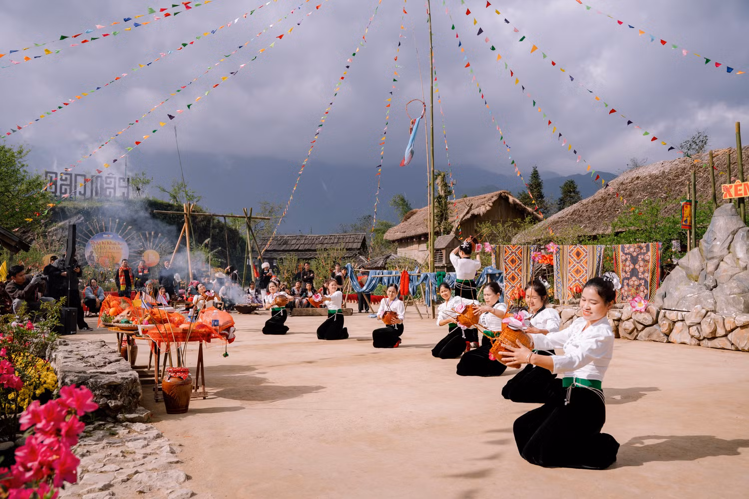 ban-sao-cua-le-hoi-xen-ban-xen-muong.jpg