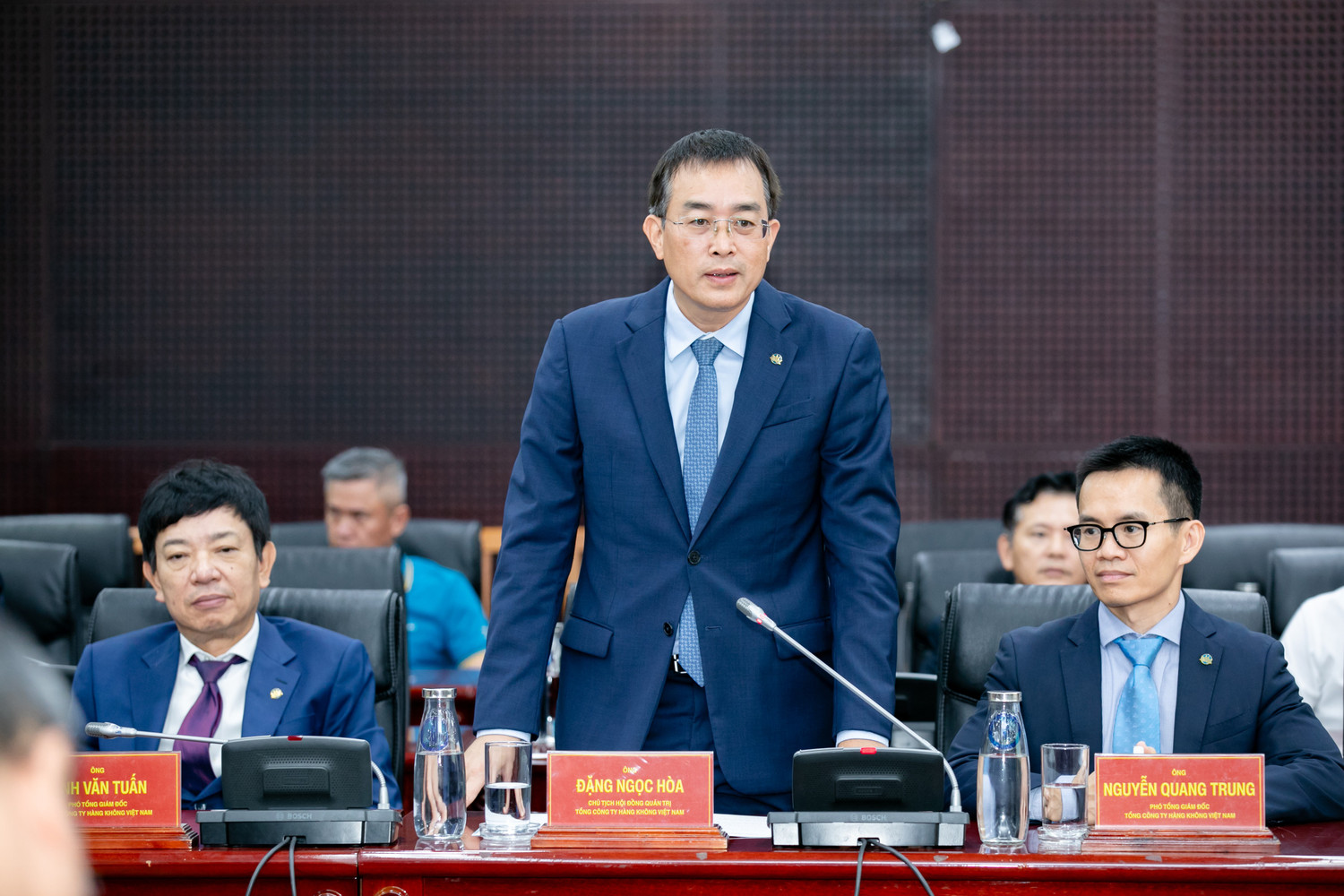 4-ong-dang-ngoc-hoa-chu-tich-hdqt-vietnam-airlines-phat-bieu-tai-le-ky-ket.jpg