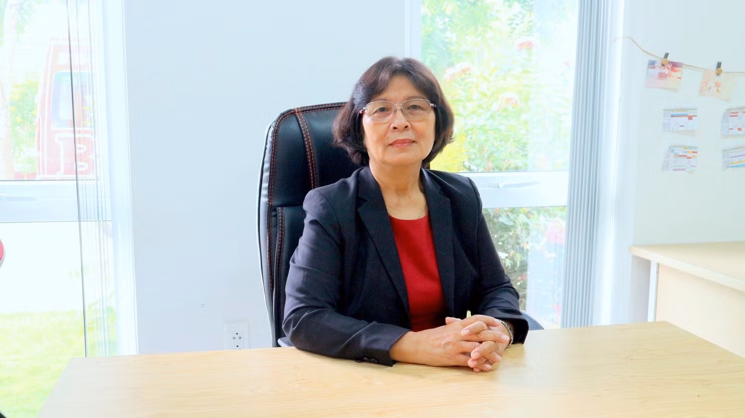 co-dao-thi-hong-van-hieu-truong-truong-ischool-tra-vinh-chia-se-ve-dinh-huong-chuan-hoa-nang-luc-so-cho-hoc-sinh-anh-2.jpg