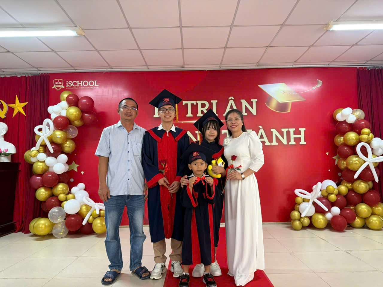 gia-dinh-chi-tran-thi-phuong-trong-le-tri-an-va-truong-thanh-tai-truong.jpg