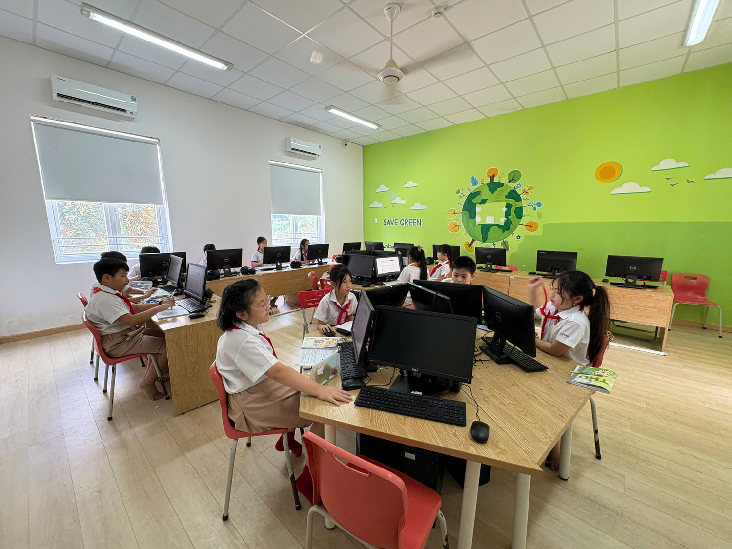 ischool-tra-vinh-la-ung-dung-phuong-phap-giao-duc-doc-quyen-itl-plus-day-manh-chuyen-doi-so-trong-moi-truong-hoc-duong.jpg