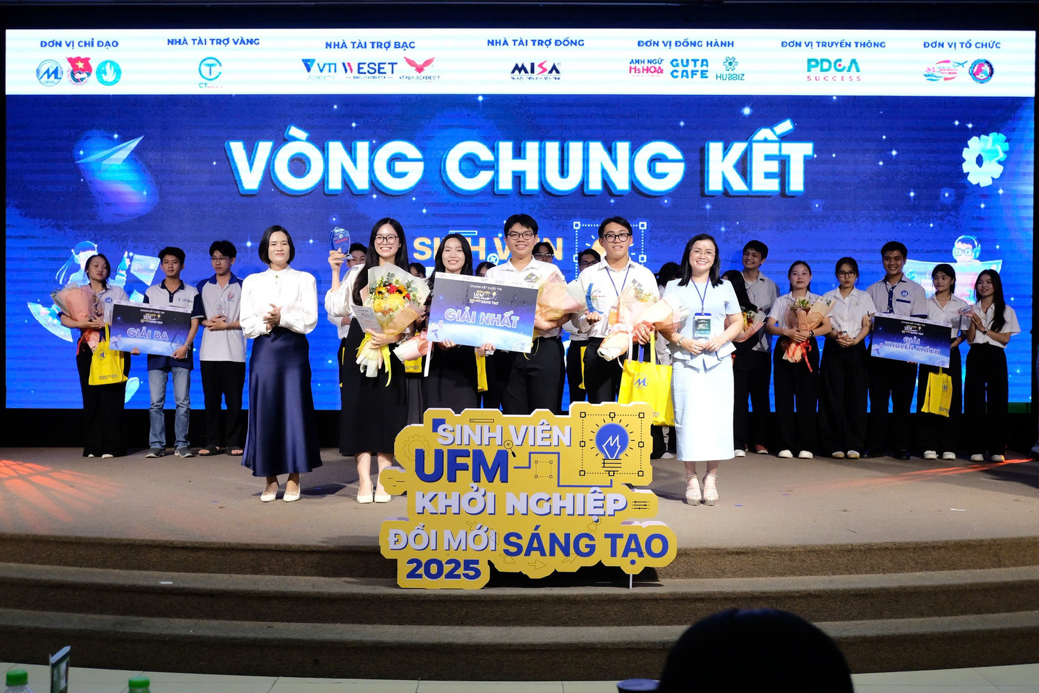 76fbdca1-7243-48b2-b78c-f097d6356c40.jpg