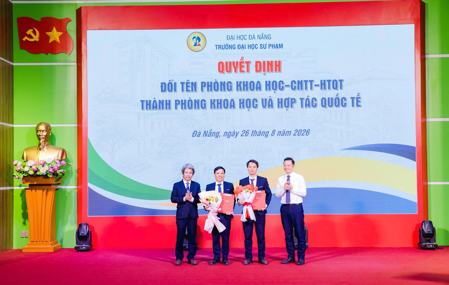 anh-03-phong-khoa-hoc-va-hop-tac-quoc-te.jpg