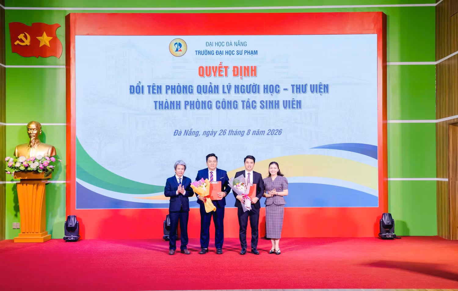 anh-04-phong-cong-tac-sinh-vien.jpg
