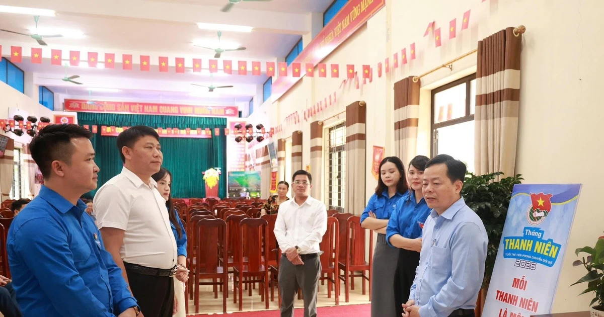 Hà Nội: Thanh niên "đi từng ngõ, gõ từng nhà" phổ cập kỹ năng số cho người dân