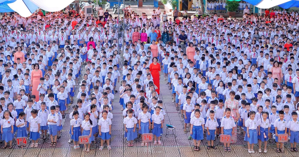 Đề xuất sửa quy định về thu chi của Ban đại diện cha mẹ học sinh: "Người trong cuộc" góp ý