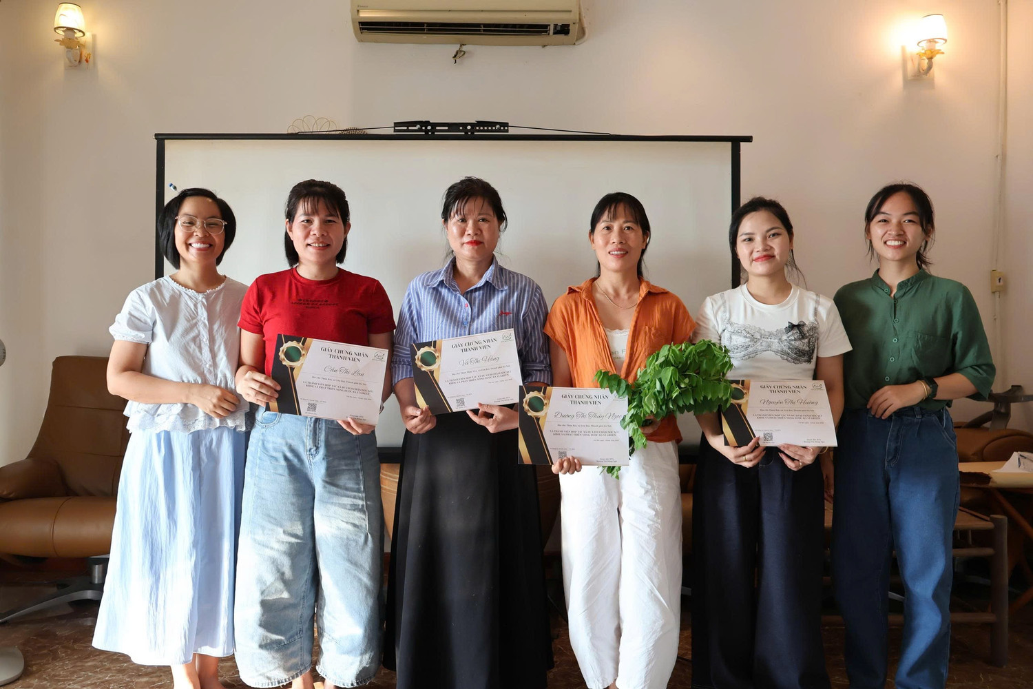 ba-vi-green-hoang-thi-hong-nga-2.jpg