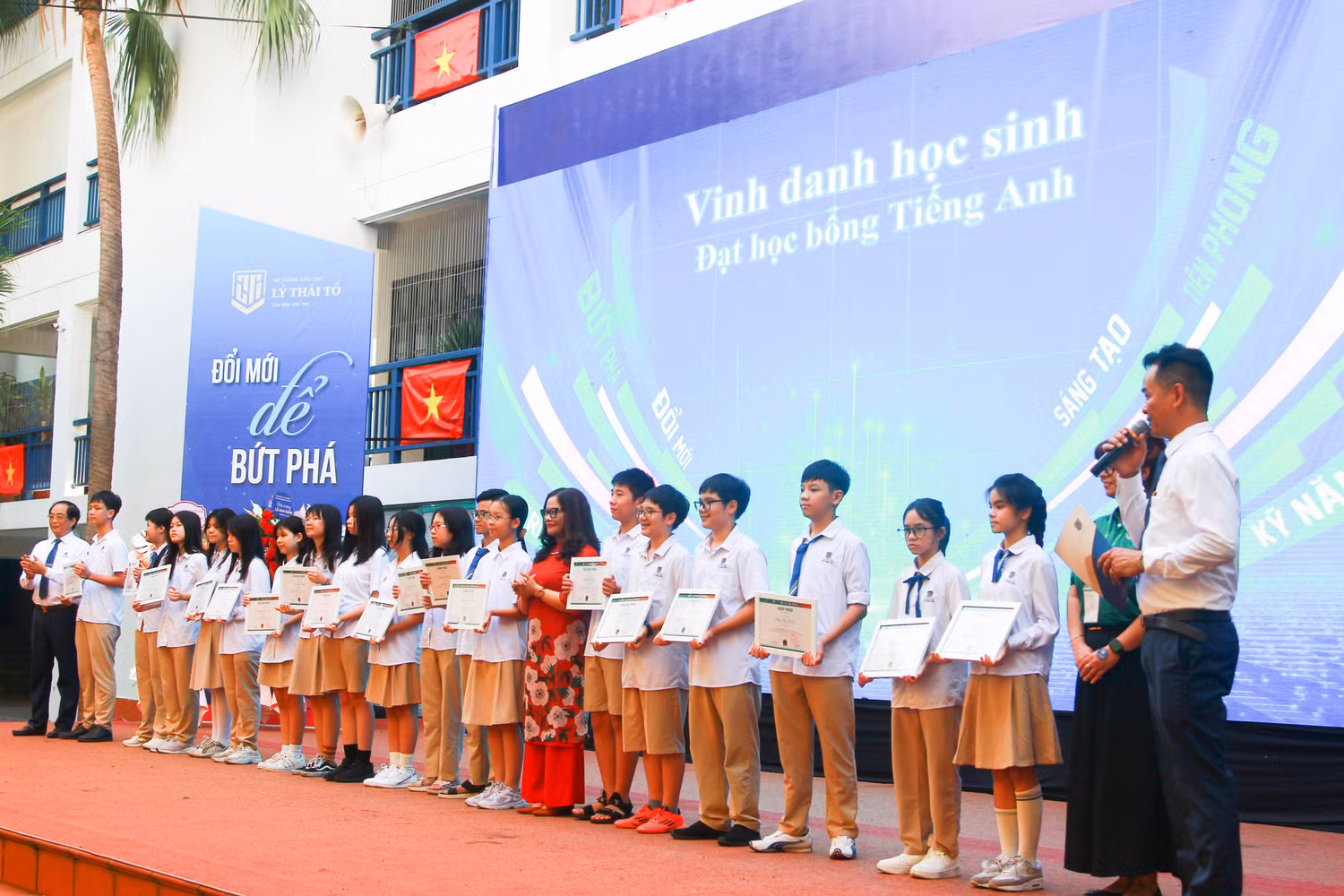 he-thong-giao-duc-ly-thai-to-khai-giang-nam-hoc-2025-2026-10.jpg