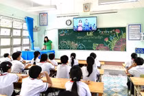 Học sinh Trường Trung học cơ sở Nguyễn Sinh Sắc (phường Kon Tum, tỉnh Quảng Ngãi) trong một buổi học. Ảnh website nhà trường.