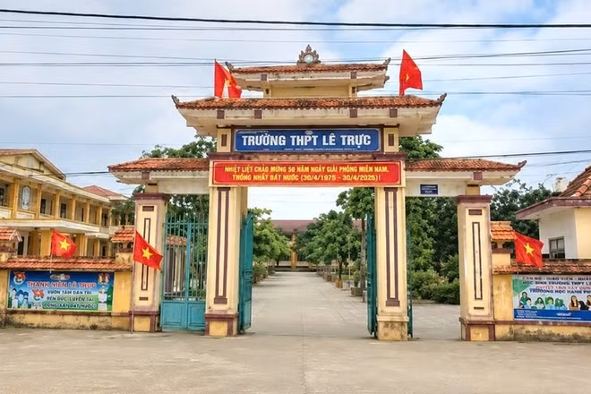 2 giáo viên và 9 thí sinh liên quan đến hành vi gian lận thi cử tại THPT Lê Trực