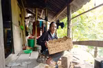 Cán bộ xã mời nghệ nhân về "cầm tay chỉ việc", tạo sinh kế bền vững cho người dân vùng cao