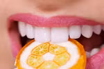 5 loại thực phẩm âm thầm tàn phá răng của bạn