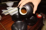 Say rượu, chém 2 người trọng thương, khống chế bé gái nhiều giờ