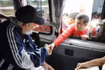 Học sinh Venezuela nức nở khi được gặp Fidel Castro