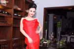 Hoa hậu cuộc thi tai tiếng Julia Hồ 'đỏ mọng' quyến rũ
