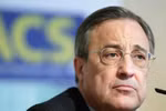 'Bố già' Florentino Perez thống trị cuộc chơi