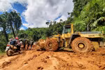 Thủ tướng yêu cầu triển khai mọi phương án để tiếp cận, cứu nạn người còn sống