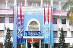 Hai trường đại học đầu tiên ở Sài Gòn cho sinh viên nghỉ hết tháng 3