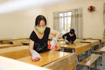 Hôm nay, hơn 150 nghìn học sinh khối 9 và 12 ở Sài Gòn quay lại trường